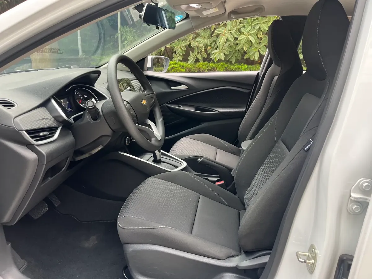 2020 Chevrolet Cavalier 1.0T 125HP L3 6AT,autocango,china used car exporter,china ev exporter,chinese used car exporter,chinese used ev exporter