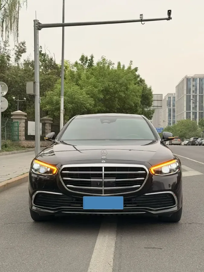 2023 Mercedes-Benz S Class 2.5T 313HP L6 9AT,autocango,china used car exporter,china ev exporter,chinese used car exporter,chinese used ev exporter