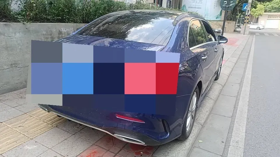 2022 Mercedes-Benz A Class 1.3T 163HP L4 7DCT,autocango,china used car exporter,china ev exporter,chinese used car exporter,chinese used ev exporter