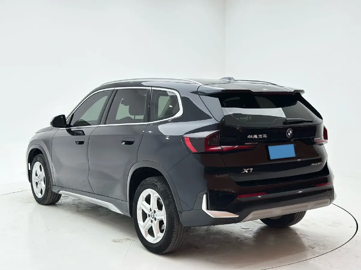 2023 BMW X1 1.5T 156HP L3 7DCT,autocango,china used car exporter,china ev exporter,chinese used car exporter,chinese used ev exporter