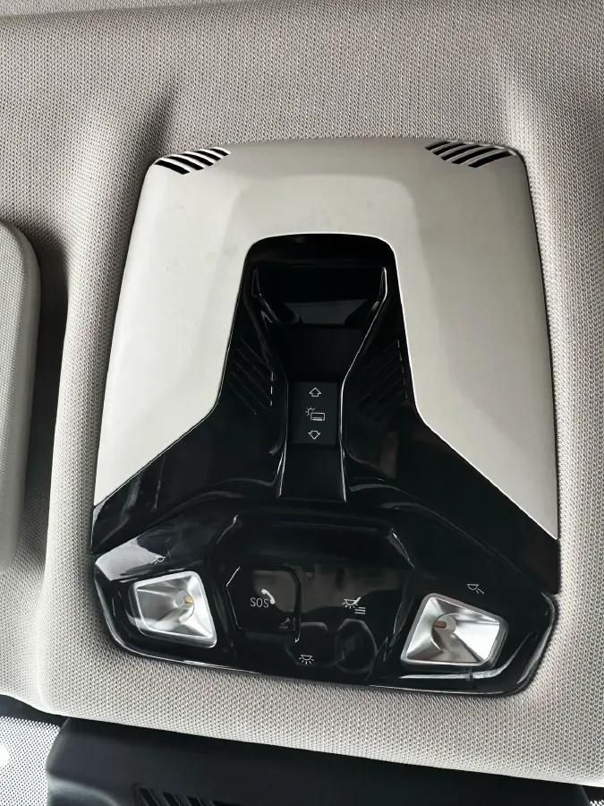 2023 BMW X1 1.5T 156HP L3 7DCT,autocango,china used car exporter,china ev exporter,chinese used car exporter,chinese used ev exporter