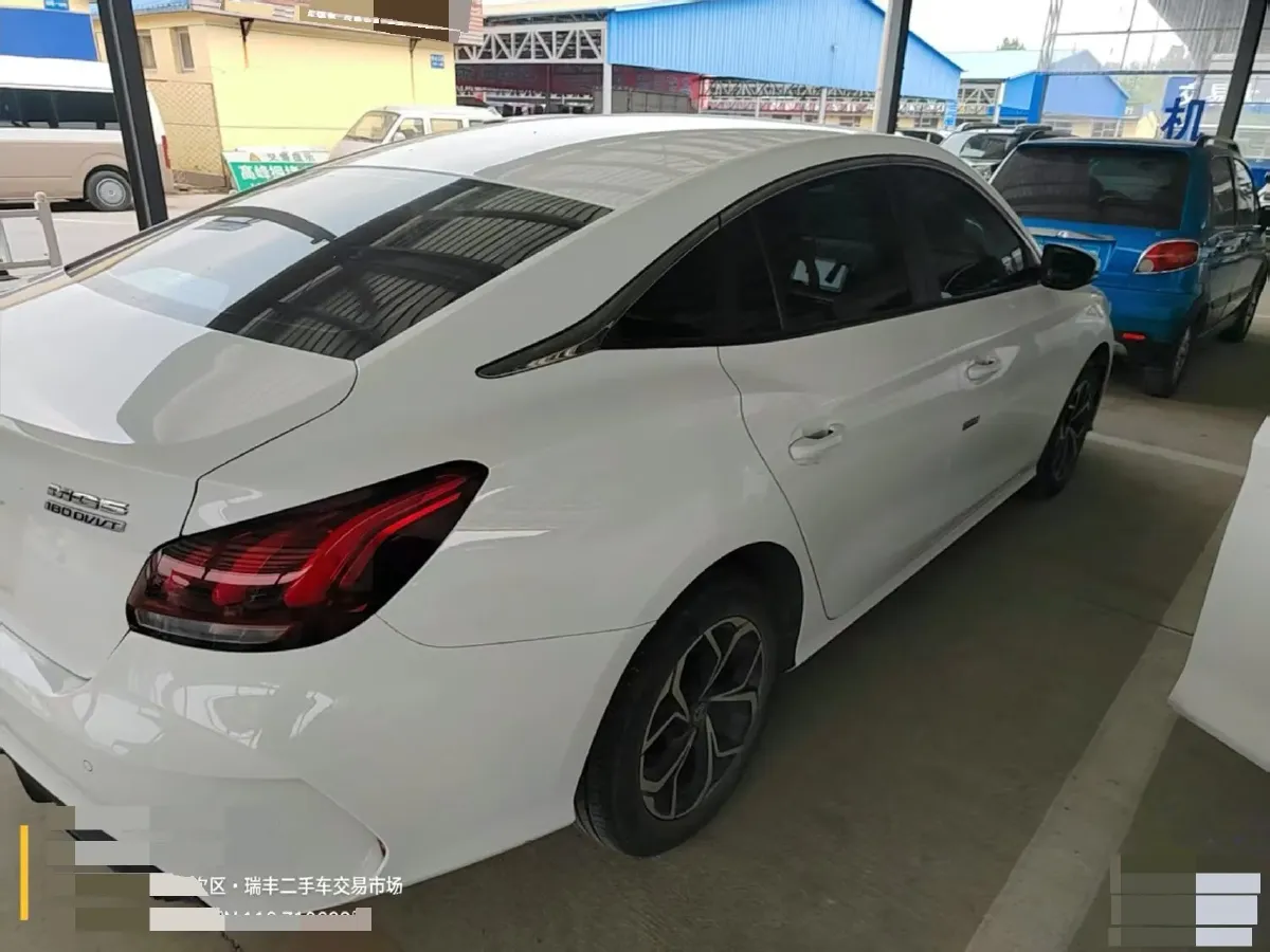 2023 MG 5 1.5L 129HP L4 5MT,autocango,china used car exporter,china ev exporter,chinese used car exporter,chinese used ev exporter