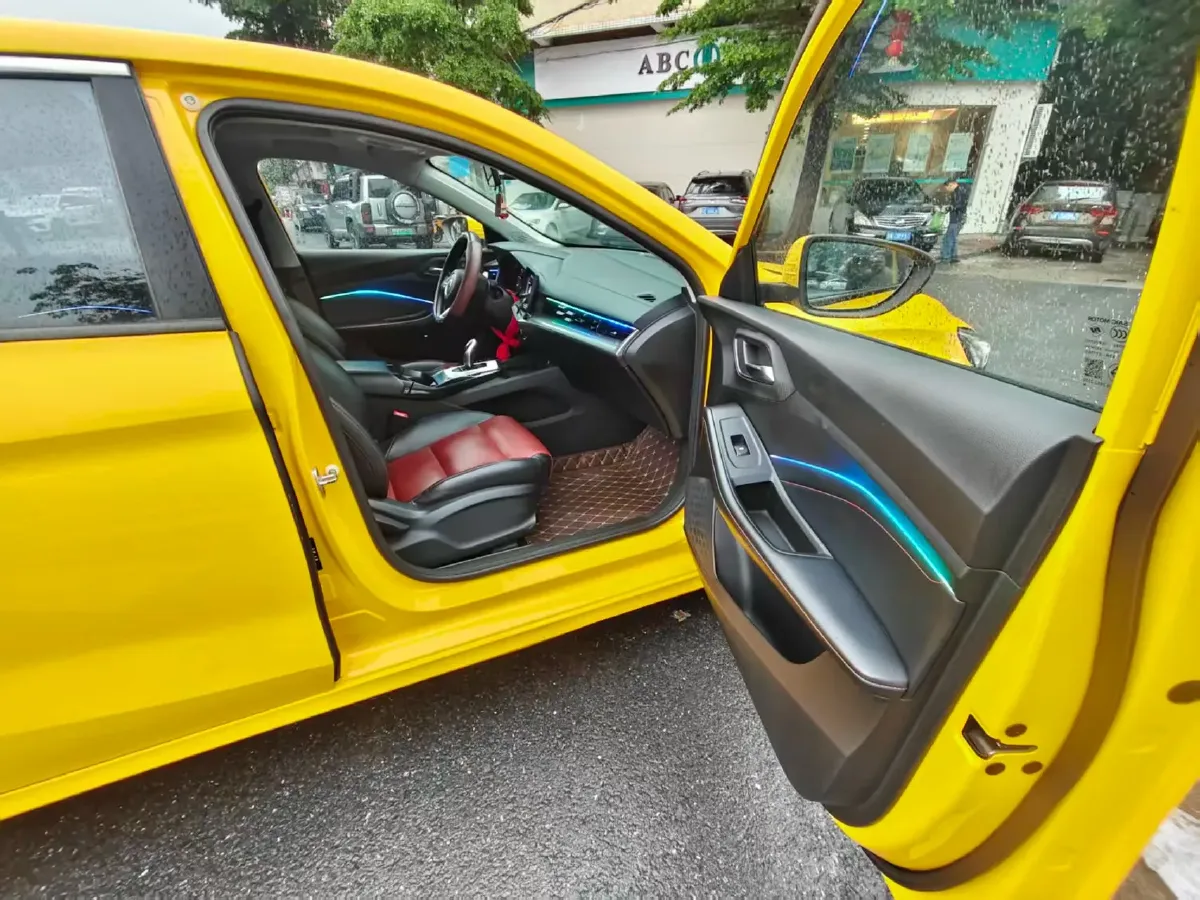 2021 MG 5 1.5T 173HP L4 7DCT,autocango,china used car exporter,china ev exporter,chinese used car exporter,chinese used ev exporter