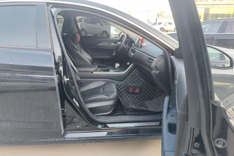 2022 HongQi H5 1.5T 169HP L4 7DCT,autocango,china used car exporter,china ev exporter,chinese used car exporter,chinese used ev exporter