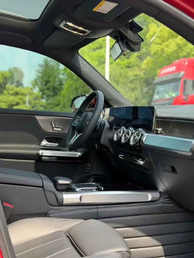 2020 Mercedes-Benz GLB Class 1.3T 163HP L4 7DCT,autocango,china used car exporter,china ev exporter,chinese used car exporter,chinese used ev exporter