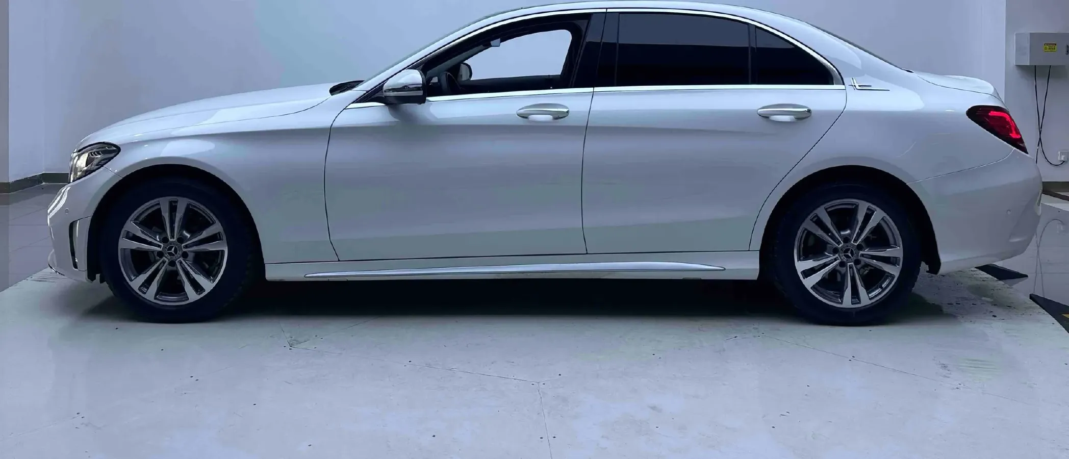 2021 Mercedes-Benz C Class 1.5T 156HP L4 9AT,autocango,china used car exporter,china ev exporter,chinese used car exporter,chinese used ev exporter