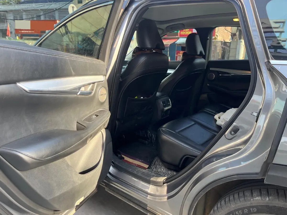 2018 Mitsubishi Pajero 3.0L 174HP V6 5AT,autocango,china used car exporter,china ev exporter,chinese used car exporter,chinese used ev exporter