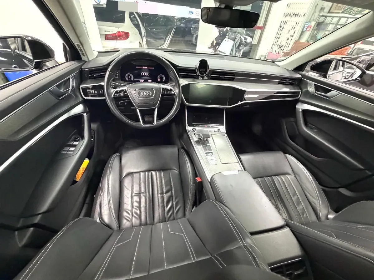 2023 Audi A6L 2.0T 190HP L4 7DCT,autocango,china used car exporter,china ev exporter,chinese used car exporter,chinese used ev exporter