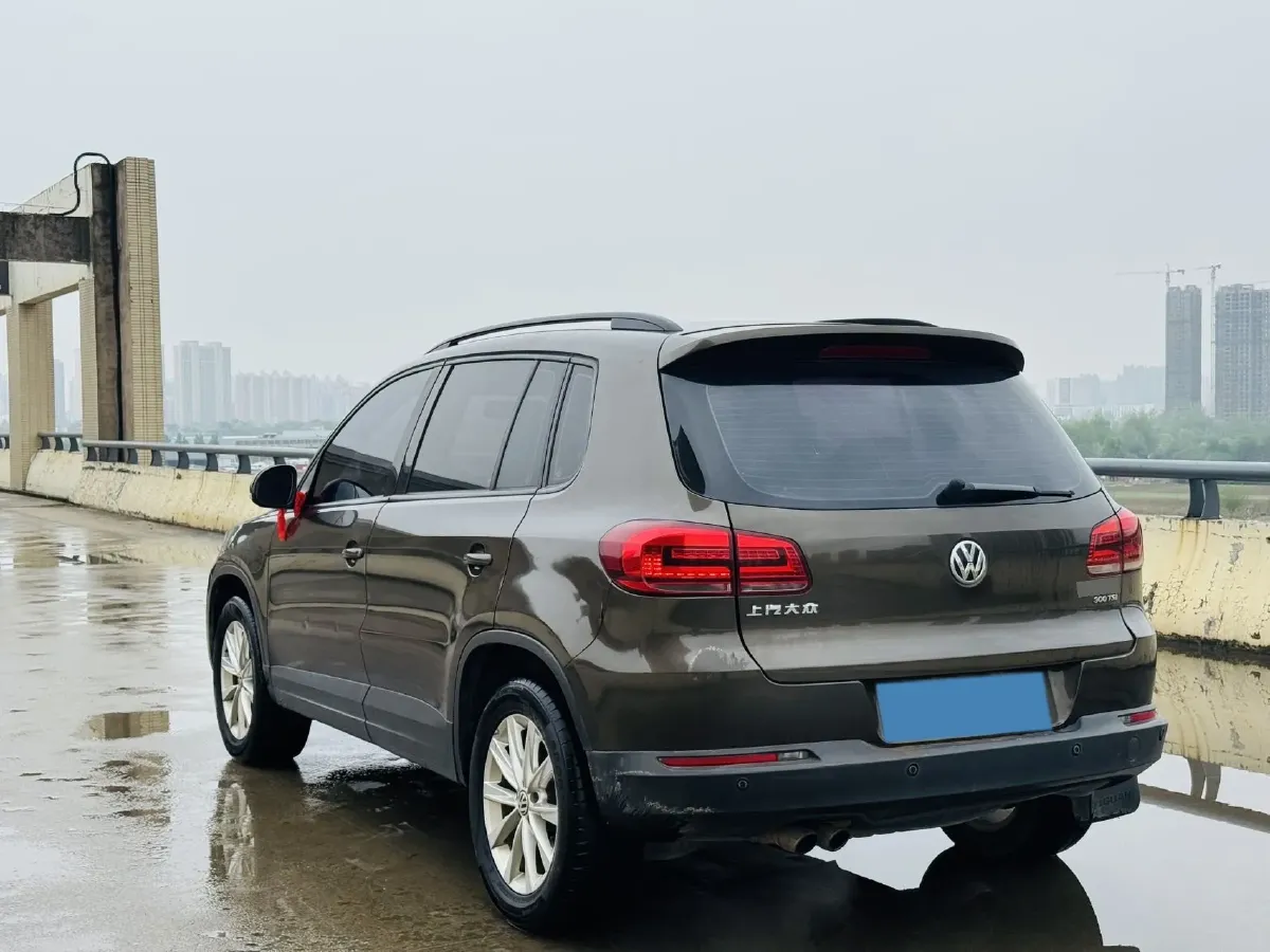 2016 Volkswagen Tiguan 1.8T 160HP L4 6AT,autocango,china used car exporter,china ev exporter,chinese used car exporter,chinese used ev exporter