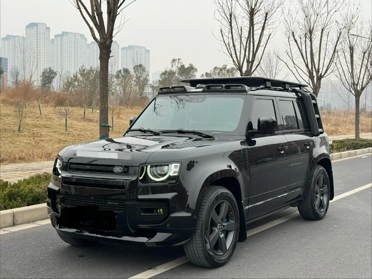 2022 Land Rover Defender 3.0T 400HP L6 8AT,autocango,china used car exporter,china ev exporter,chinese used car exporter,chinese used ev exporter