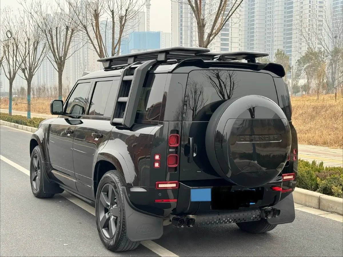 2022 Land Rover Defender 3.0T 400HP L6 8AT,autocango,china used car exporter,china ev exporter,chinese used car exporter,chinese used ev exporter