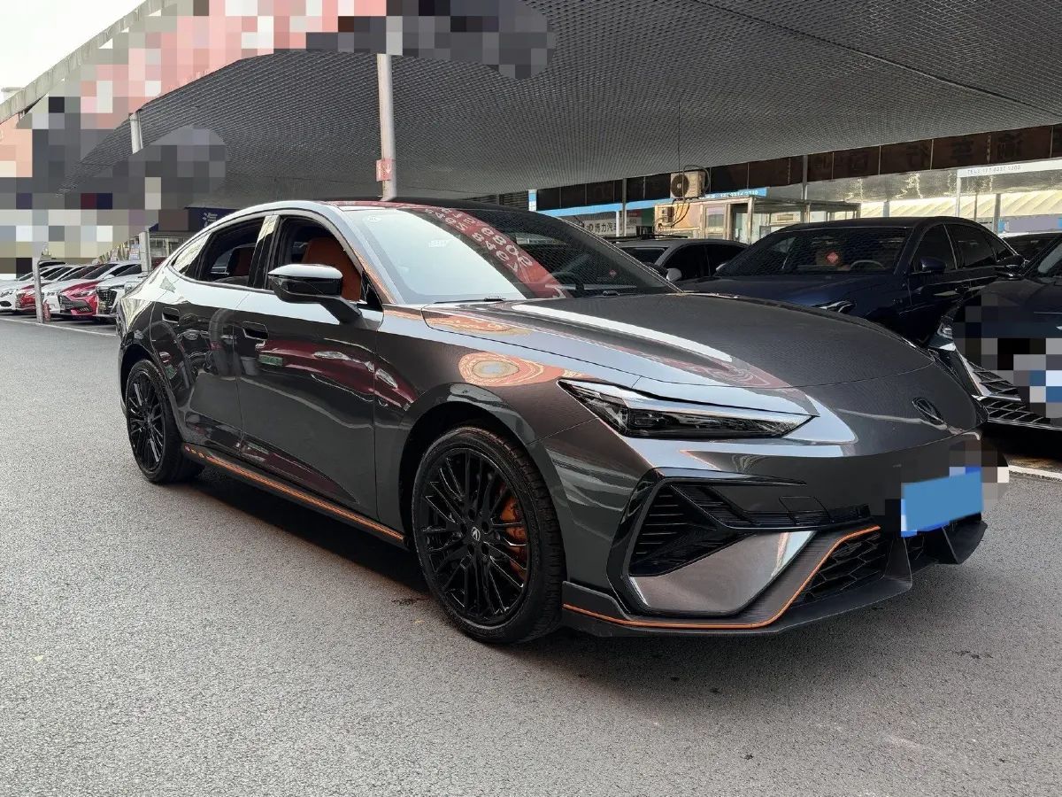 2025 ChangAn UNI-V 2.0T 245HP L4 8AT,autocango,china used car exporter,china ev exporter,chinese used car exporter,chinese used ev exporter