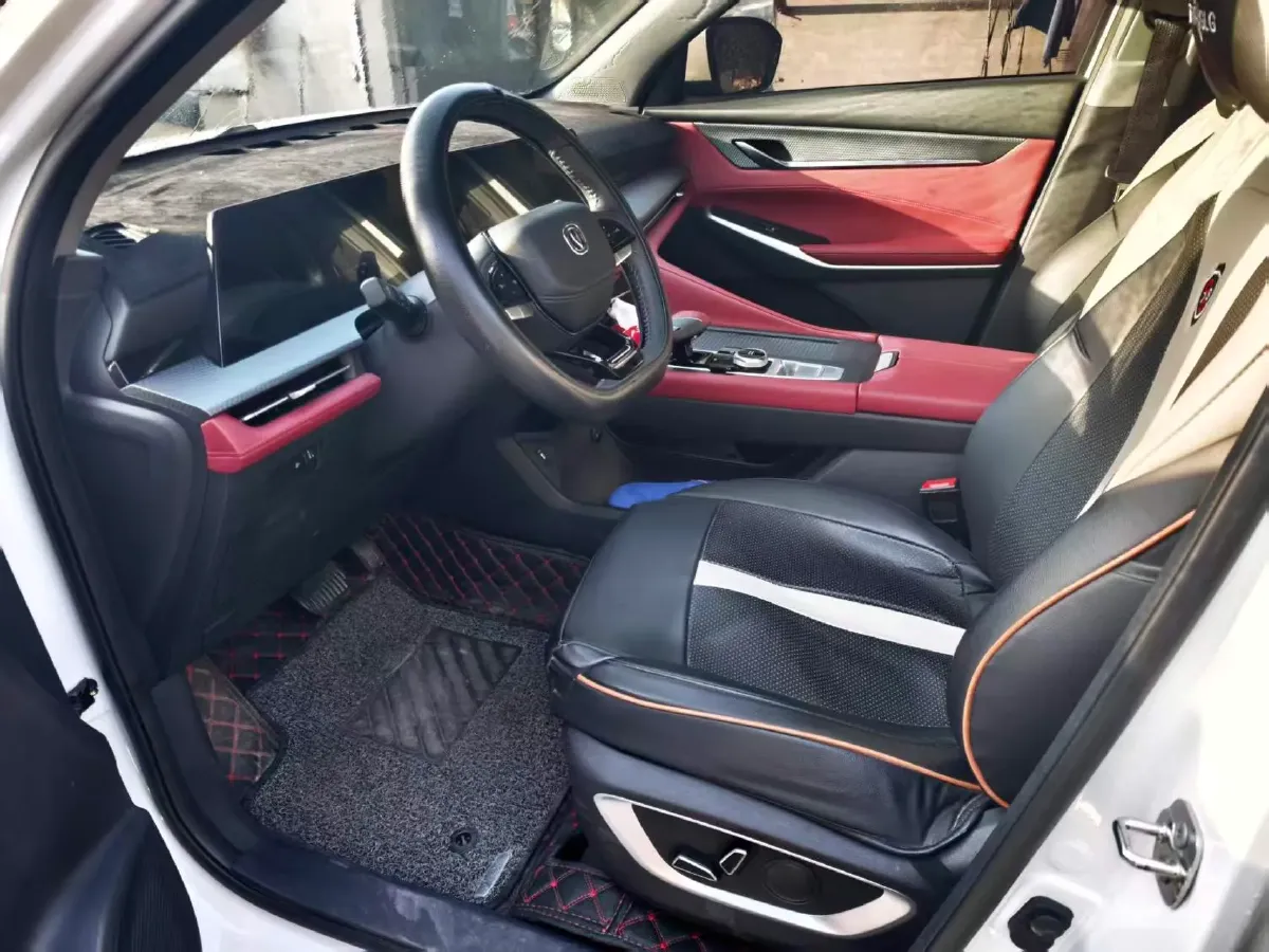 2023 ChangAn CS75 1.5T 188HP L4 6MT,autocango,china used car exporter,china ev exporter,chinese used car exporter,chinese used ev exporter