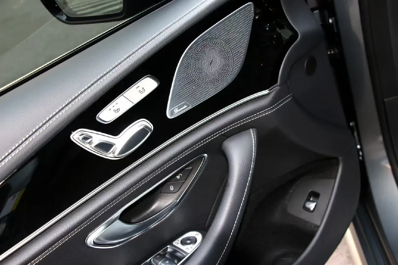 2019 Mercedes-Benz AMG GT 3.0T 367HP L6 9AT,autocango,china used car exporter,china ev exporter,chinese used car exporter,chinese used ev exporter