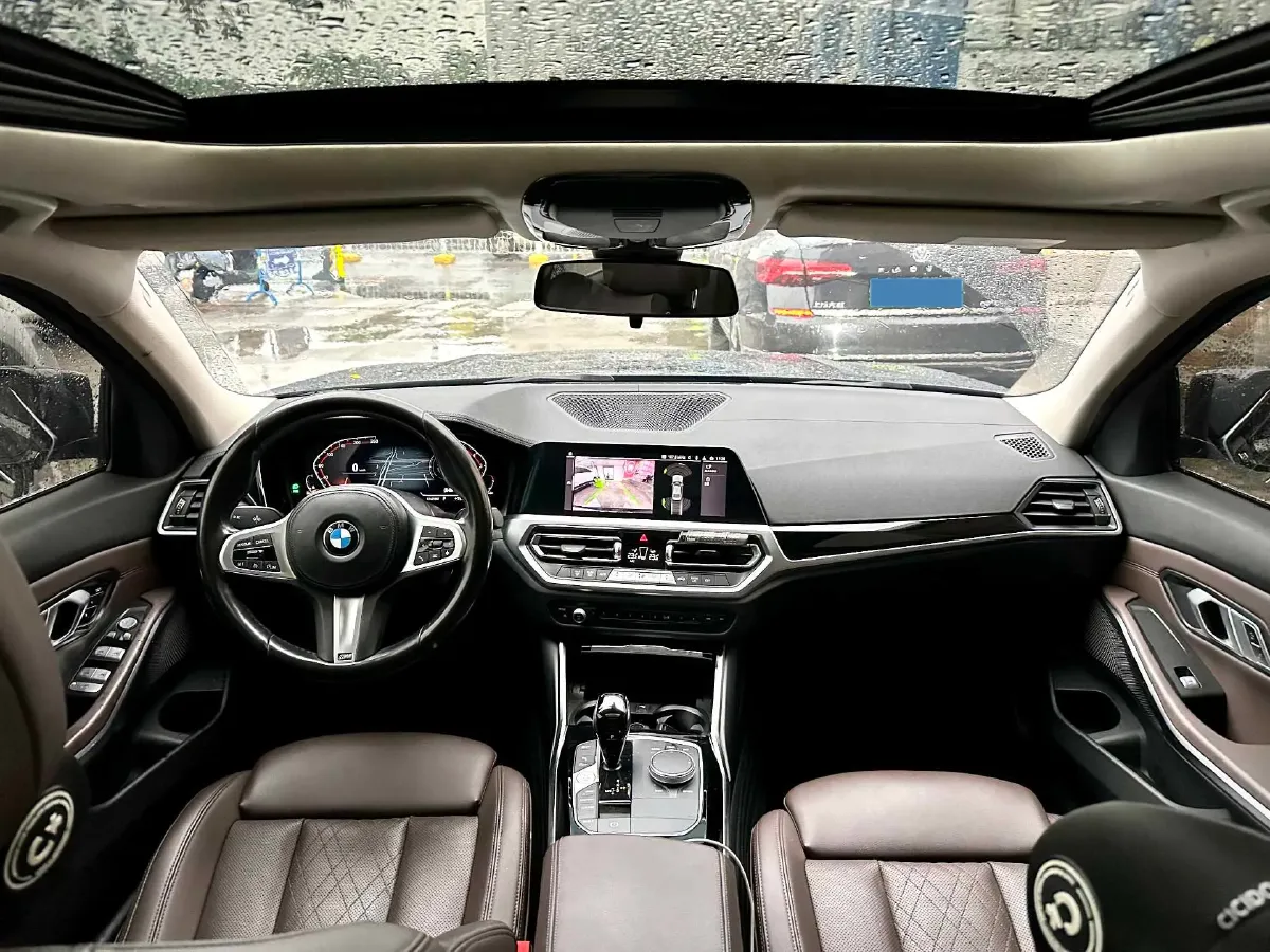 2022 BMW 3 Series 2.0T 156HP L4 8AT,autocango,china used car exporter,china ev exporter,chinese used car exporter,chinese used ev exporter