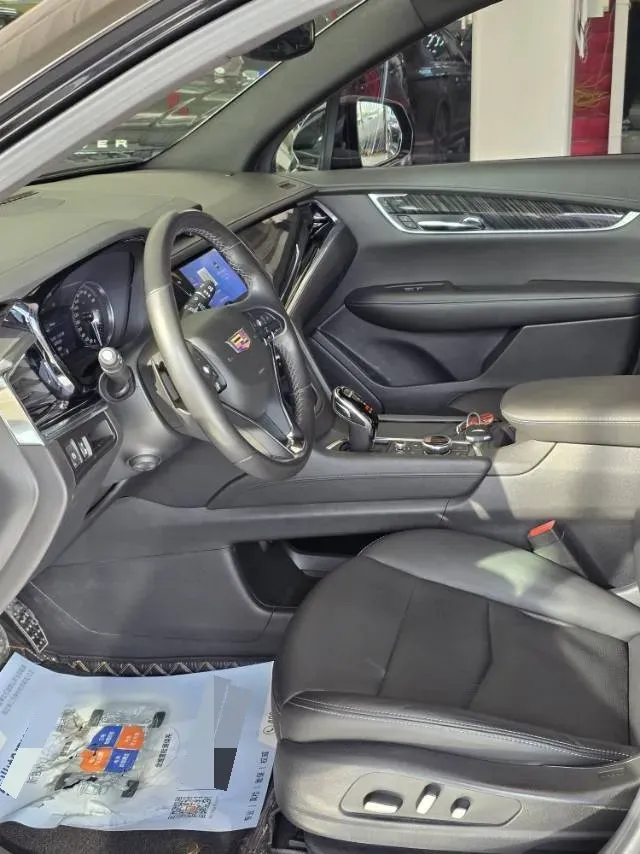 2020 Cadillac XT6 2.0T 241HP L4 9AT,autocango,china used car exporter,china ev exporter,chinese used car exporter,chinese used ev exporter