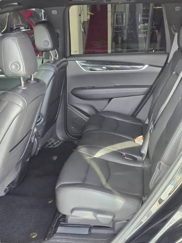 2020 Cadillac XT6 2.0T 241HP L4 9AT,autocango,china used car exporter,china ev exporter,chinese used car exporter,chinese used ev exporter