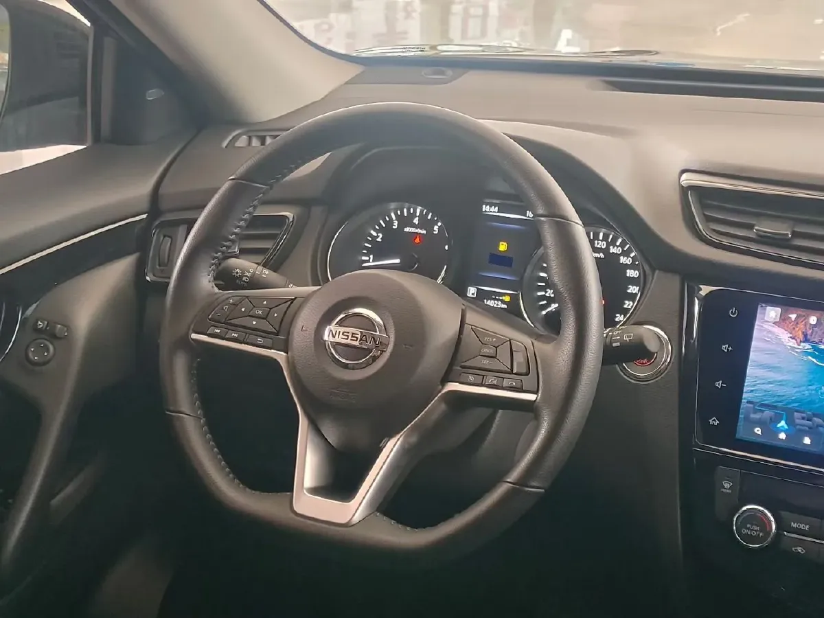 2025 Nissan X-Trail 2.0L 151HP L4 CVT,autocango,china used car exporter,china ev exporter,chinese used car exporter,chinese used ev exporter