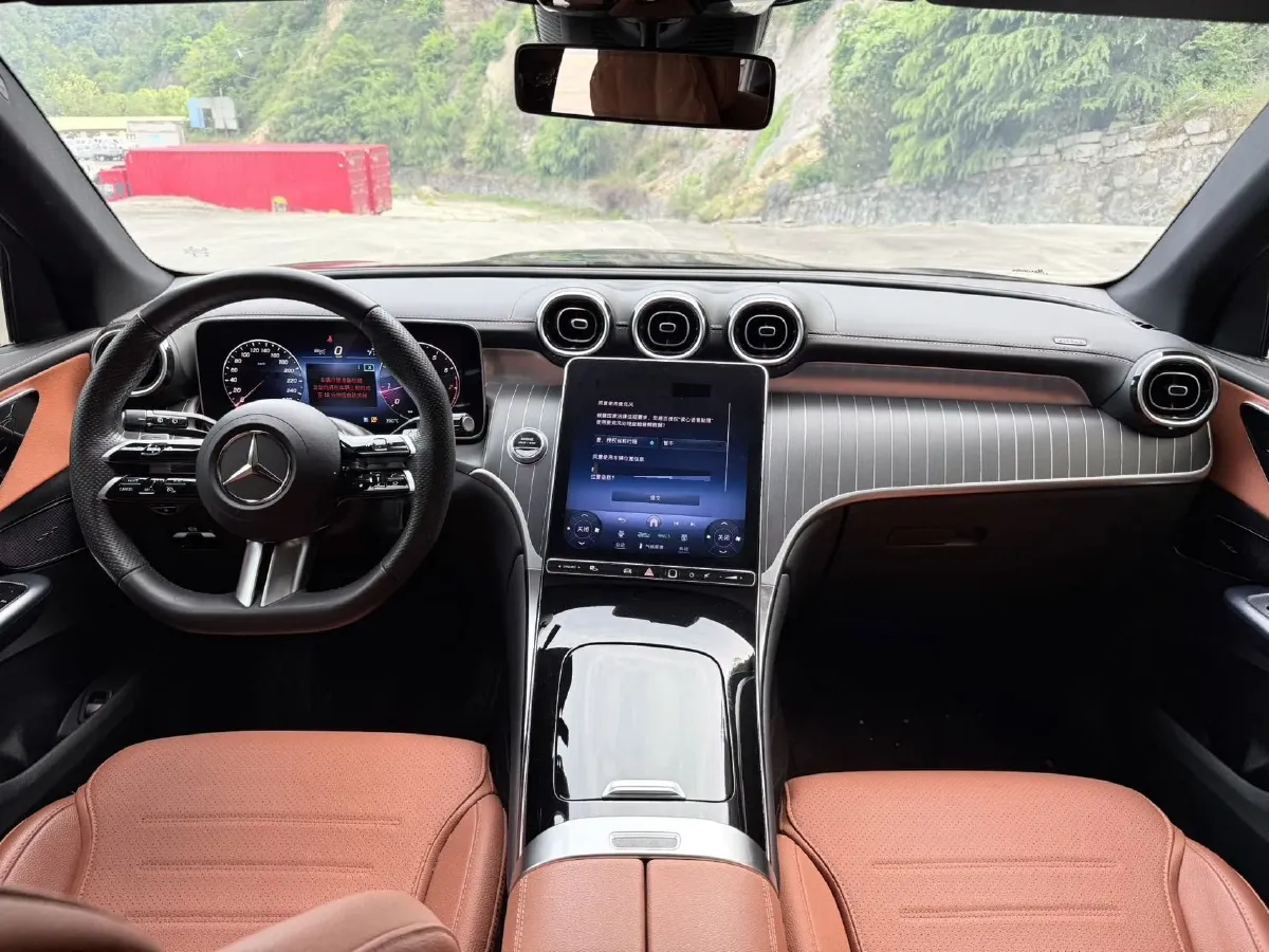 2023 Mercedes-Benz GLC Class 2.0T 258HP L4 9AT,autocango,china used car exporter,china ev exporter,chinese used car exporter,chinese used ev exporter