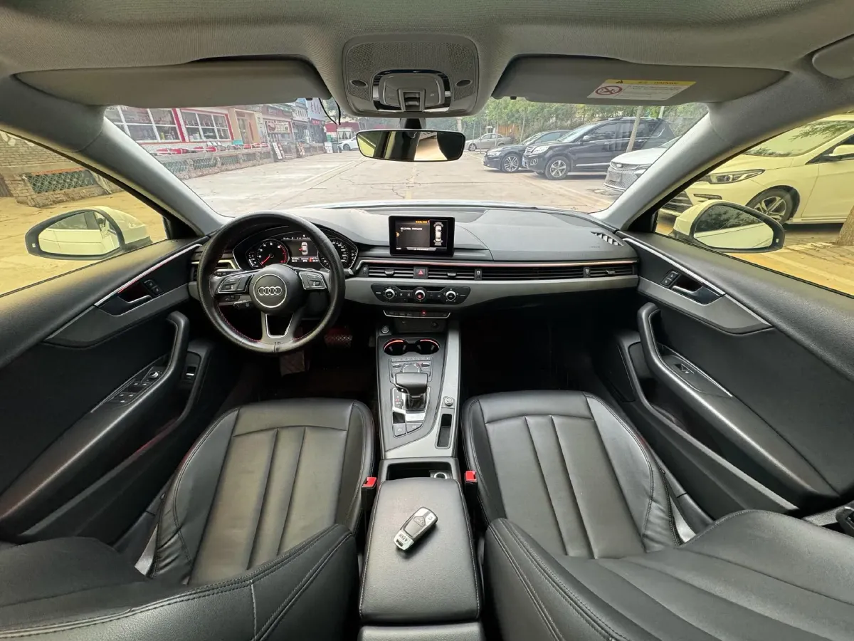 2019 Audi A4L 2.0T 190HP L4 7DCT,autocango,china used car exporter,china ev exporter,chinese used car exporter,chinese used ev exporter