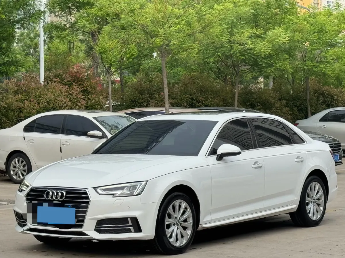 2019 Audi A4L 2.0T 190HP L4 7DCT,autocango,china used car exporter,china ev exporter,chinese used car exporter,chinese used ev exporter