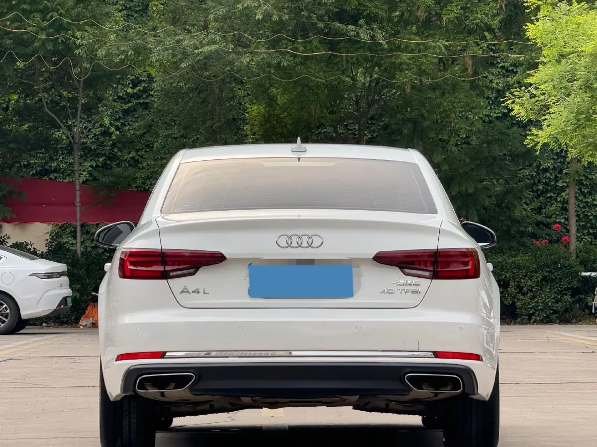 2019 Audi A4L 2.0T 190HP L4 7DCT,autocango,china used car exporter,china ev exporter,chinese used car exporter,chinese used ev exporter