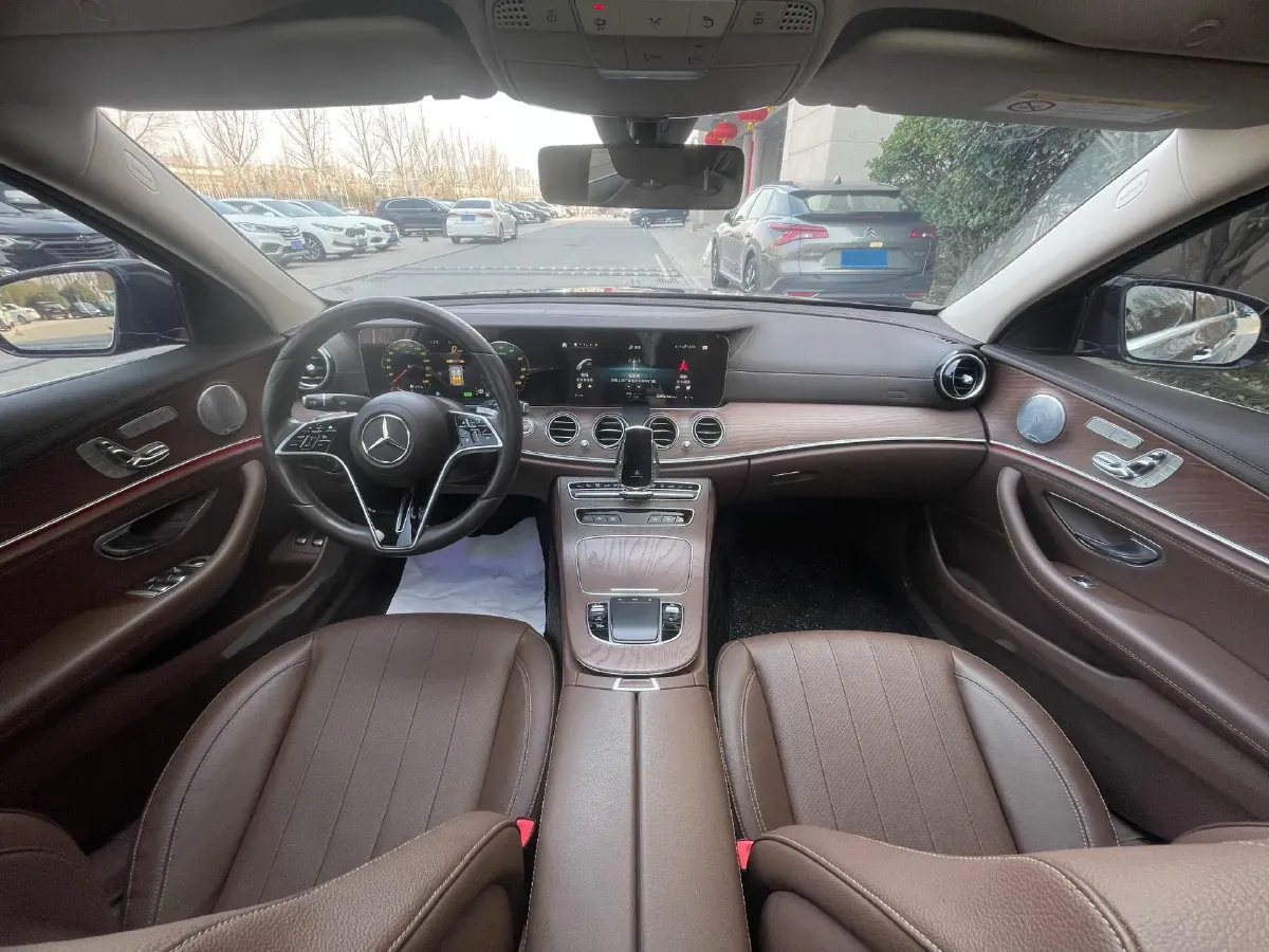 2022 Mercedes-Benz E Class 2.0T 211HP L4 9AT PHEV 25.4KWH,autocango,china used car exporter,china ev exporter,chinese used car exporter,chinese used ev exporter