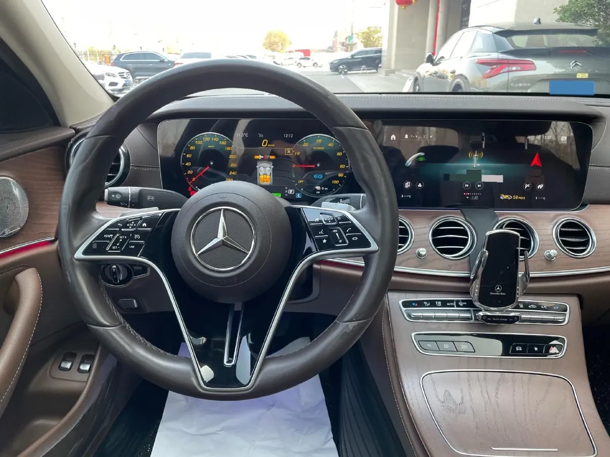 2022 Mercedes-Benz E Class 2.0T 211HP L4 9AT PHEV 25.4KWH,autocango,china used car exporter,china ev exporter,chinese used car exporter,chinese used ev exporter