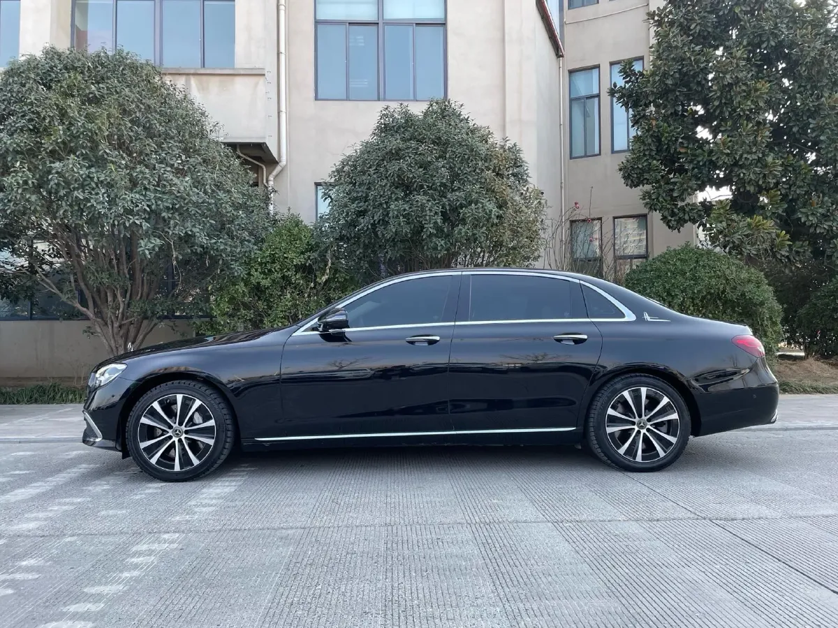 2022 Mercedes-Benz E Class 2.0T 211HP L4 9AT PHEV 25.4KWH,autocango,china used car exporter,china ev exporter,chinese used car exporter,chinese used ev exporter