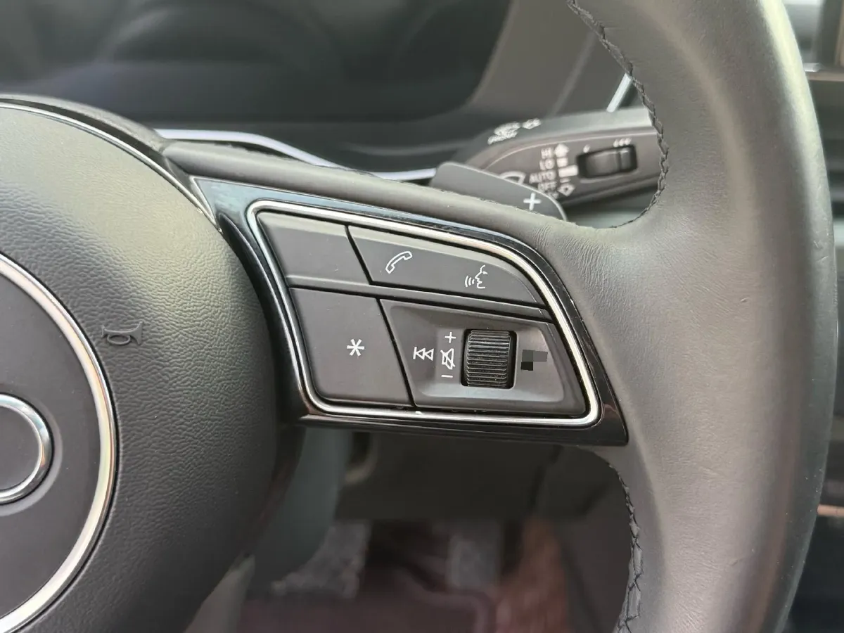 2023 Audi A4L 2.0T 190HP L4 7DCT,autocango,china used car exporter,china ev exporter,chinese used car exporter,chinese used ev exporter