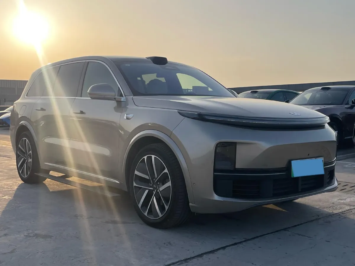 2024 Li L9 Range Extended 154HP REEV 52.3KWH,autocango,china used car exporter,china ev exporter,chinese used car exporter,chinese used ev exporter