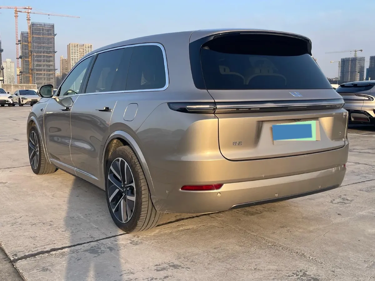 2024 Li L9 Range Extended 154HP REEV 52.3KWH,autocango,china used car exporter,china ev exporter,chinese used car exporter,chinese used ev exporter