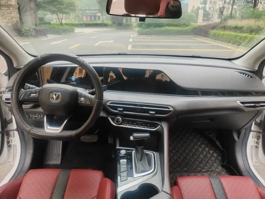 2021 ChangAn Eado 1.4T 160HP L4 7DCT,autocango,china used car exporter,china ev exporter,chinese used car exporter,chinese used ev exporter