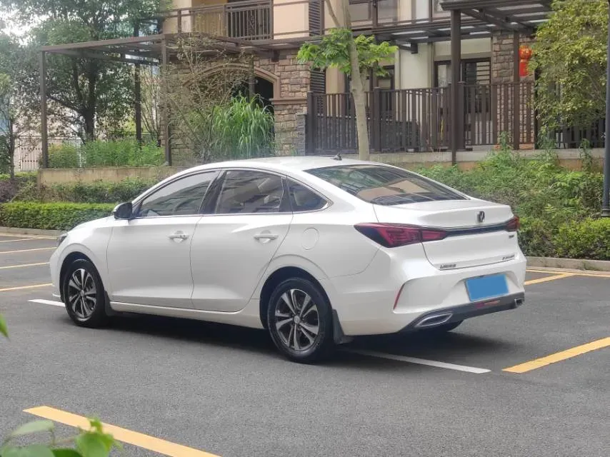 2021 ChangAn Eado 1.4T 160HP L4 7DCT,autocango,china used car exporter,china ev exporter,chinese used car exporter,chinese used ev exporter