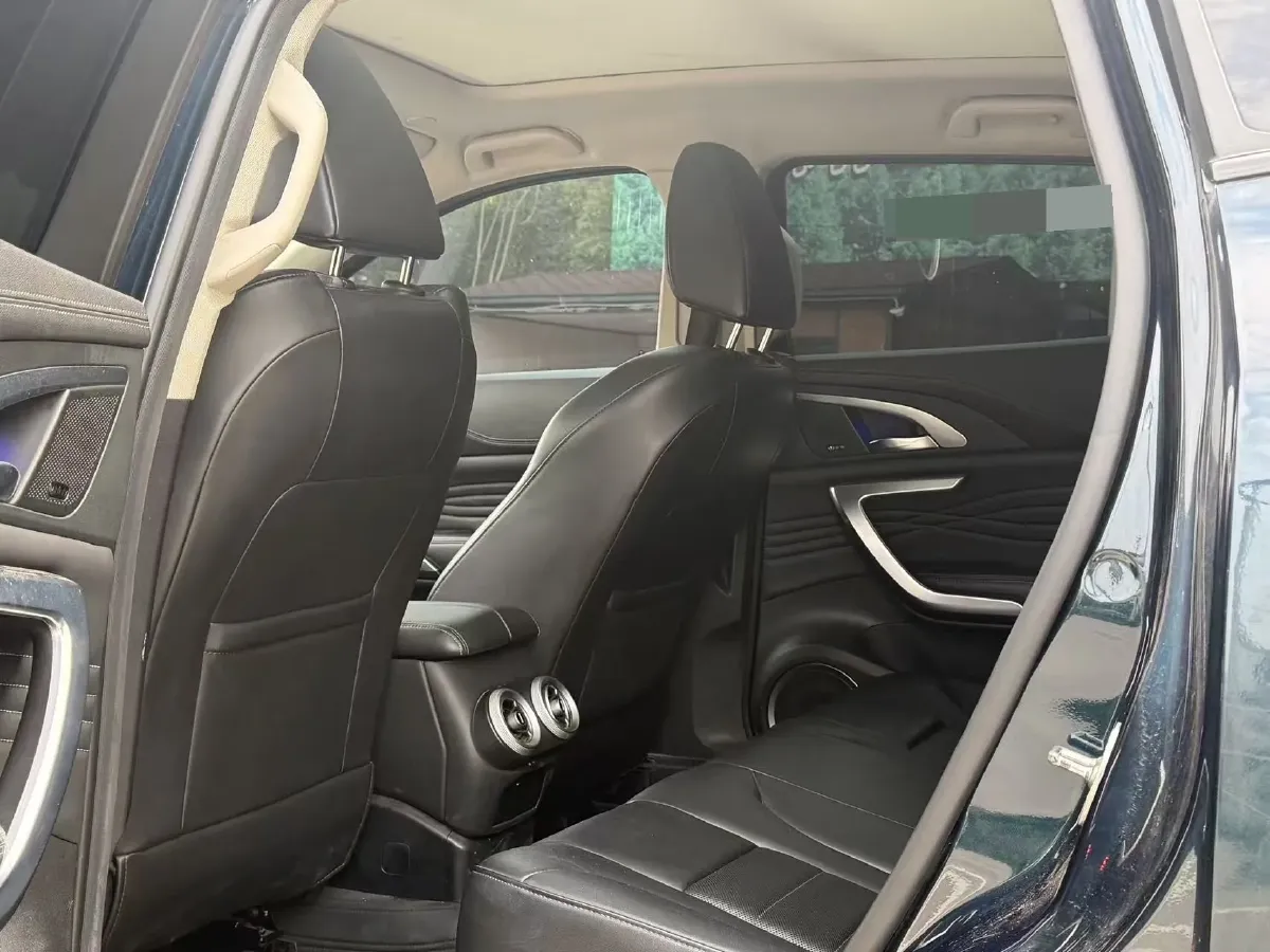 2020 WEY VV7 2.0T 227HP L4 7DCT,autocango,china used car exporter,china ev exporter,chinese used car exporter,chinese used ev exporter