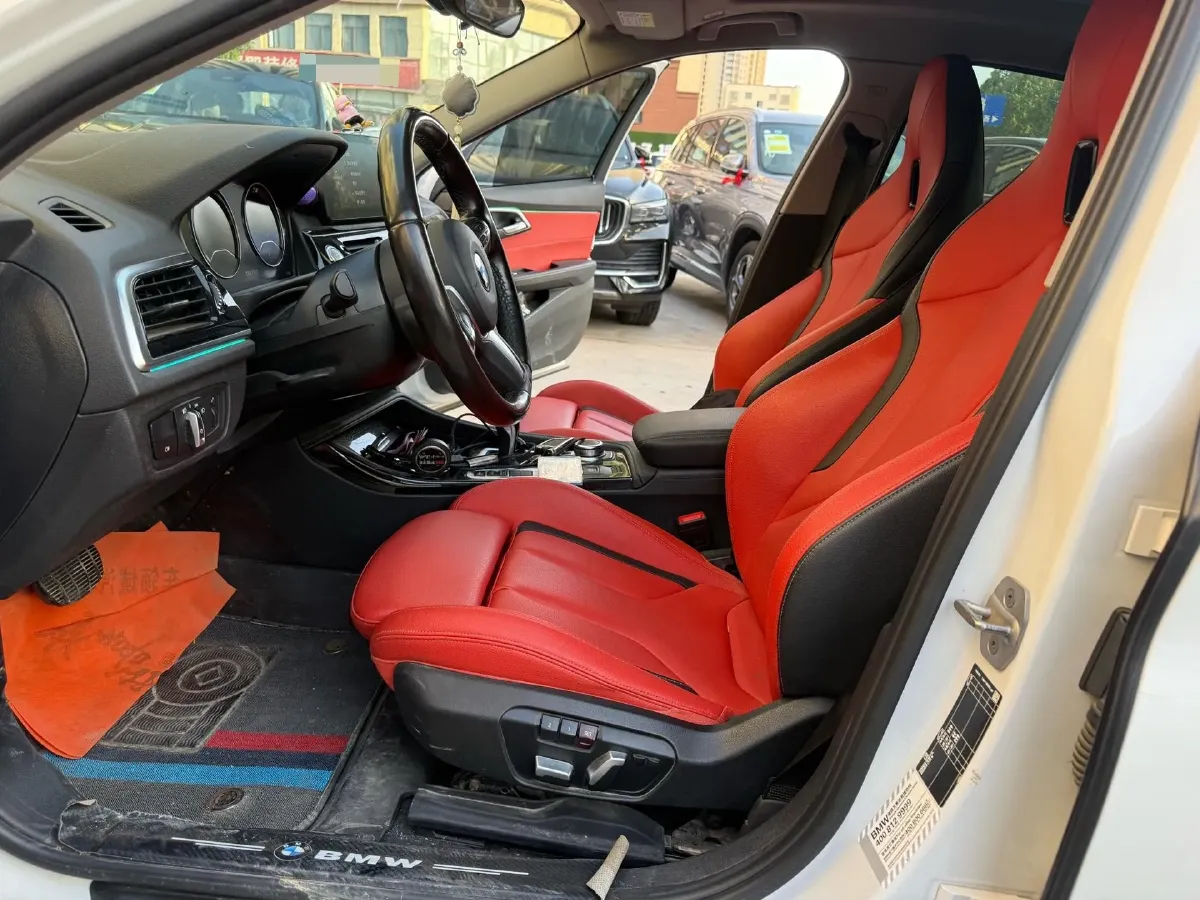 2022 BMW 1 Series 2.0T 192HP L4 7DCT,autocango,china used car exporter,china ev exporter,chinese used car exporter,chinese used ev exporter