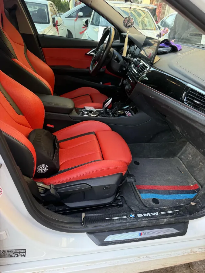 2022 BMW 1 Series 2.0T 192HP L4 7DCT,autocango,china used car exporter,china ev exporter,chinese used car exporter,chinese used ev exporter