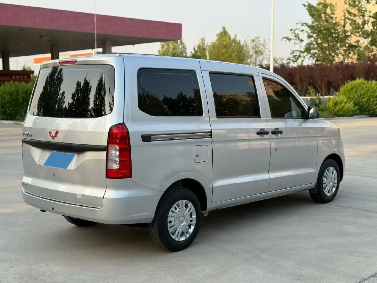 2022 JinBei Little Sea Lion X30 1.5L 102HP L4 5MT,autocango,china used car exporter,china ev exporter,chinese used car exporter,chinese used ev exporter