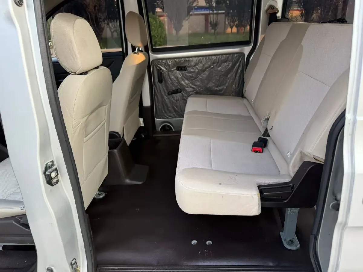 2022 JinBei Little Sea Lion X30 1.5L 102HP L4 5MT,autocango,china used car exporter,china ev exporter,chinese used car exporter,chinese used ev exporter