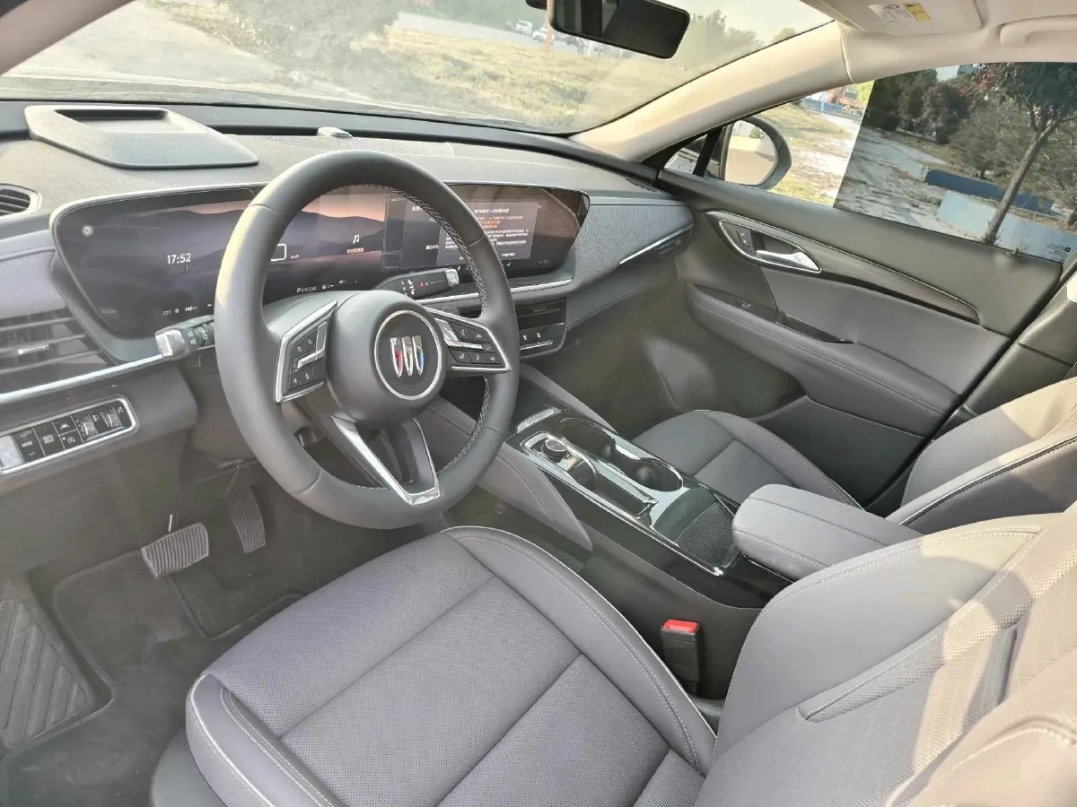 2026 Buick EnvisionPlus 2.0T 237HP L4 9AT,autocango,china used car exporter,china ev exporter,chinese used car exporter,chinese used ev exporter