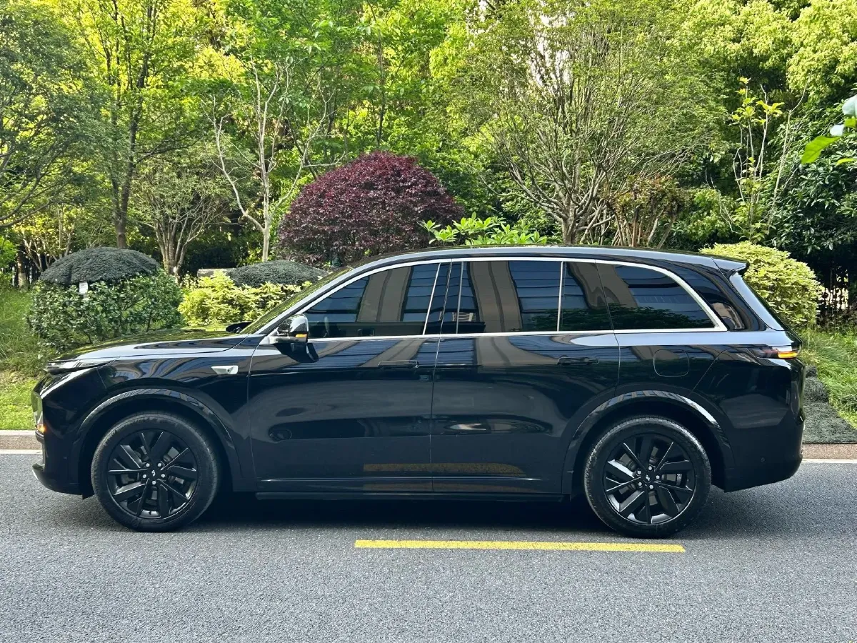 2023 Li L8 Range Extended 154HP REEV 40.9KWH,autocango,china used car exporter,china ev exporter,chinese used car exporter,chinese used ev exporter