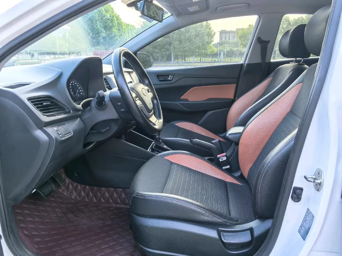 2017 Hyundai Verna RV 1.4L 100HP L4 6AT,autocango,china used car exporter,china ev exporter,chinese used car exporter,chinese used ev exporter