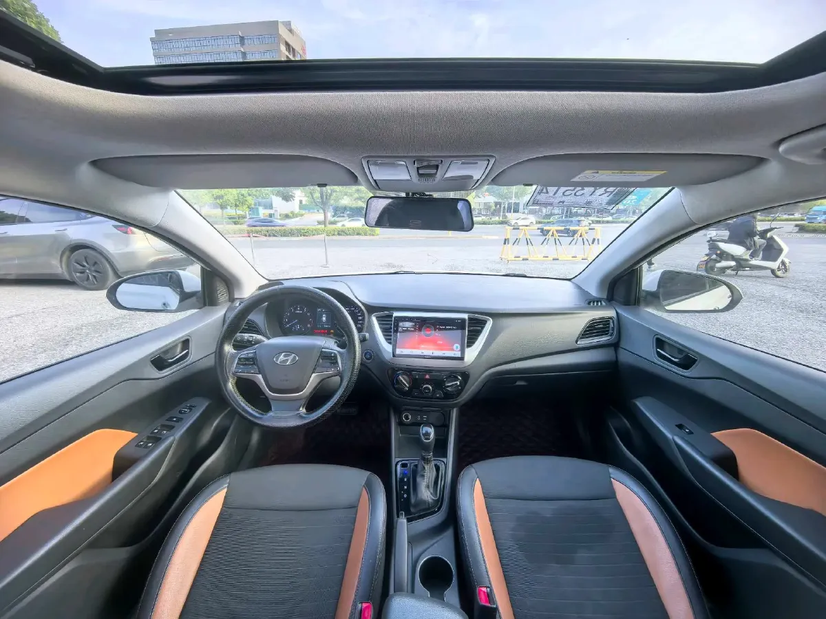 2017 Hyundai Verna RV 1.4L 100HP L4 6AT,autocango,china used car exporter,china ev exporter,chinese used car exporter,chinese used ev exporter