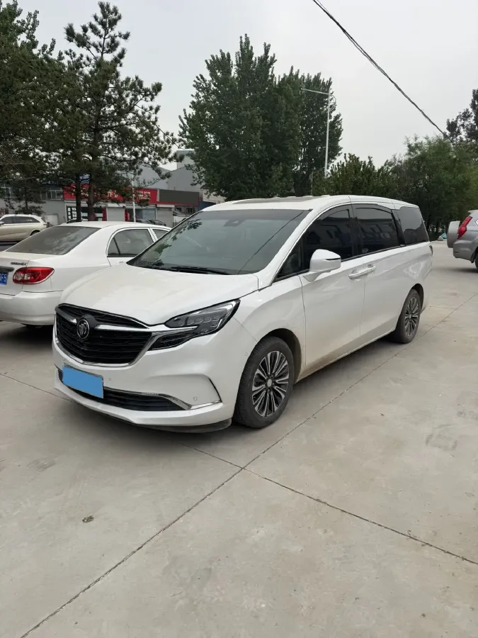 2022 Buick GL8 2.0T 237HP L4 9AT,autocango,china used car exporter,china ev exporter,chinese used car exporter,chinese used ev exporter