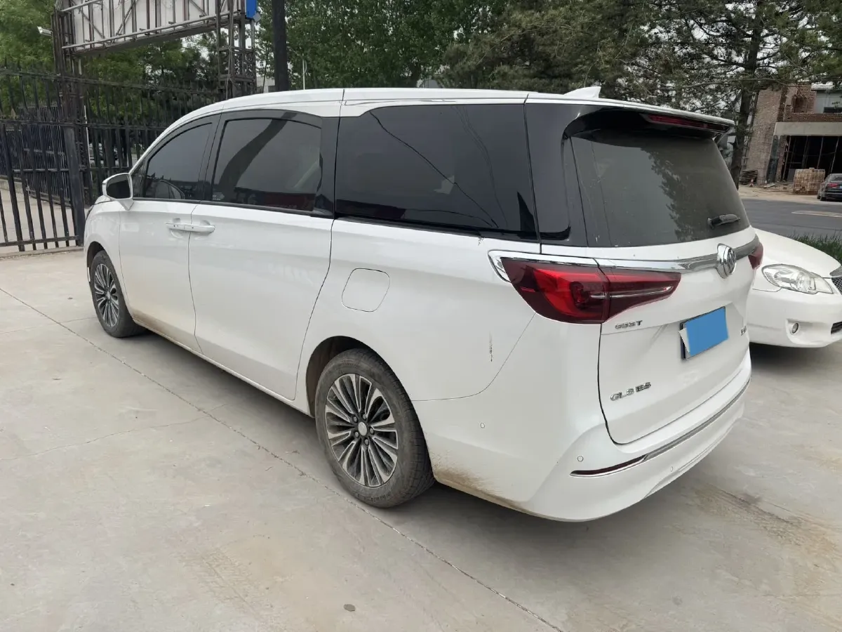 2022 Buick GL8 2.0T 237HP L4 9AT,autocango,china used car exporter,china ev exporter,chinese used car exporter,chinese used ev exporter