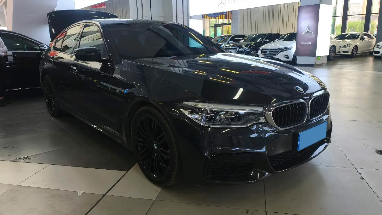 2019 BMW 5 Series 3.0T 340HP L6 8AT,autocango,china used car exporter,china ev exporter,chinese used car exporter,chinese used ev exporter