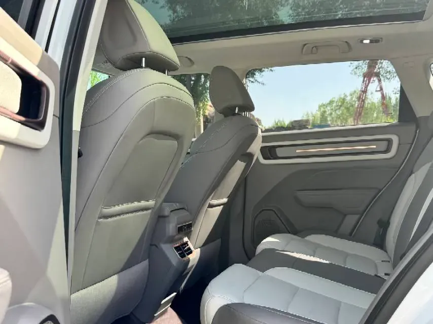 2026 Geely ICON 1.5T 181HP L4 7DCT,autocango,china used car exporter,china ev exporter,chinese used car exporter,chinese used ev exporter