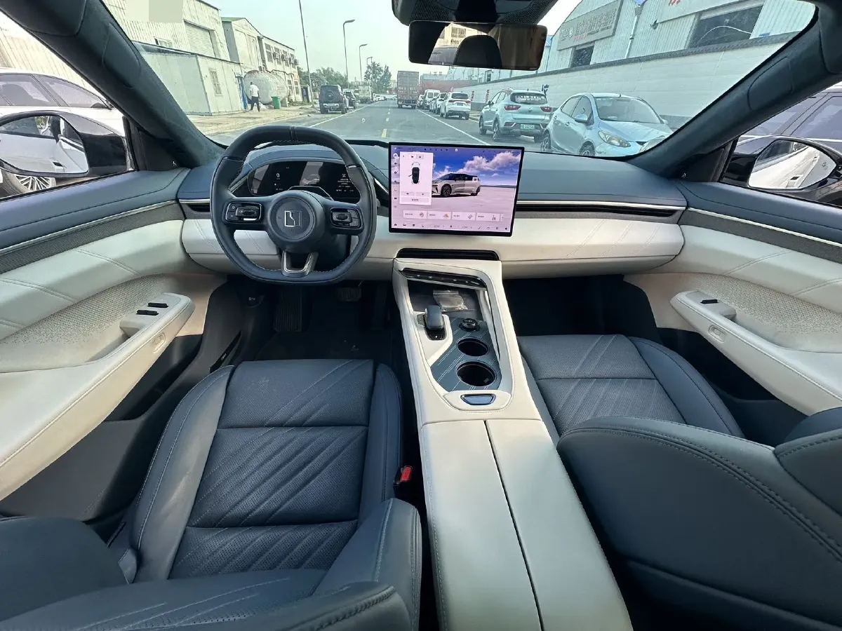 2025 Zeekr 001 BEV 95KWH,autocango,china used car exporter,china ev exporter,chinese used car exporter,chinese used ev exporter