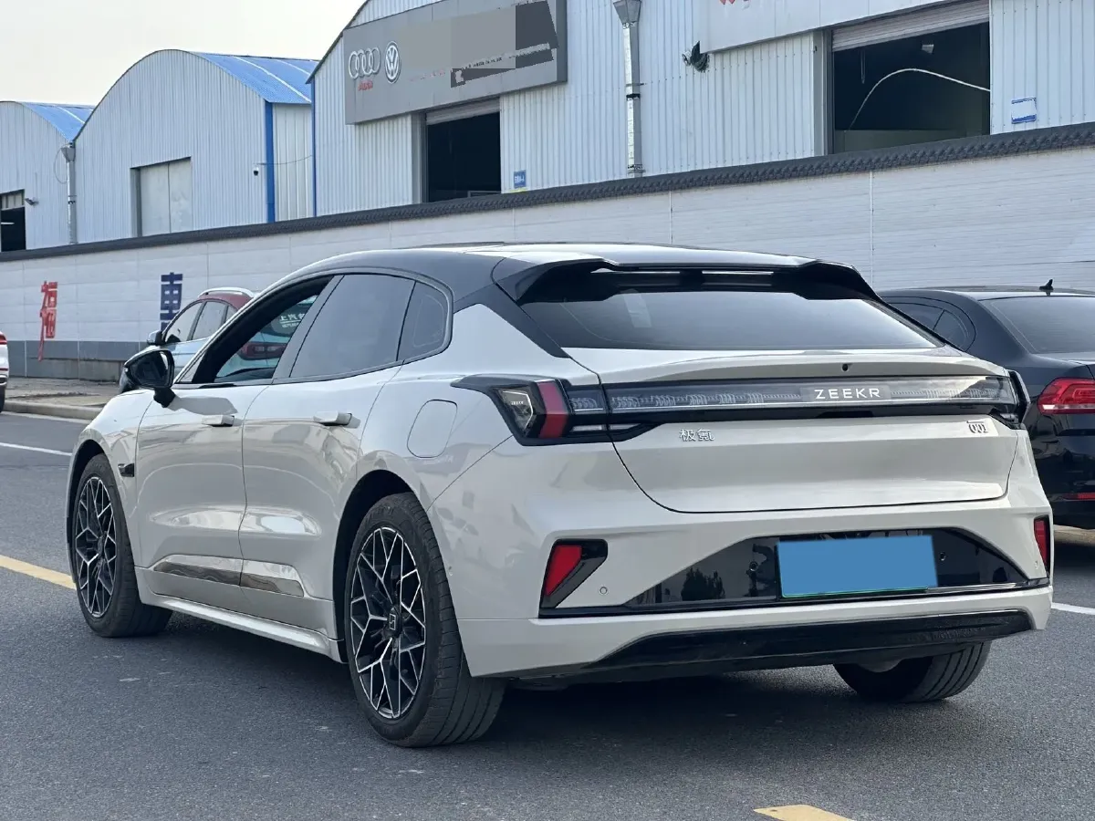 2025 Zeekr 001 BEV 95KWH,autocango,china used car exporter,china ev exporter,chinese used car exporter,chinese used ev exporter