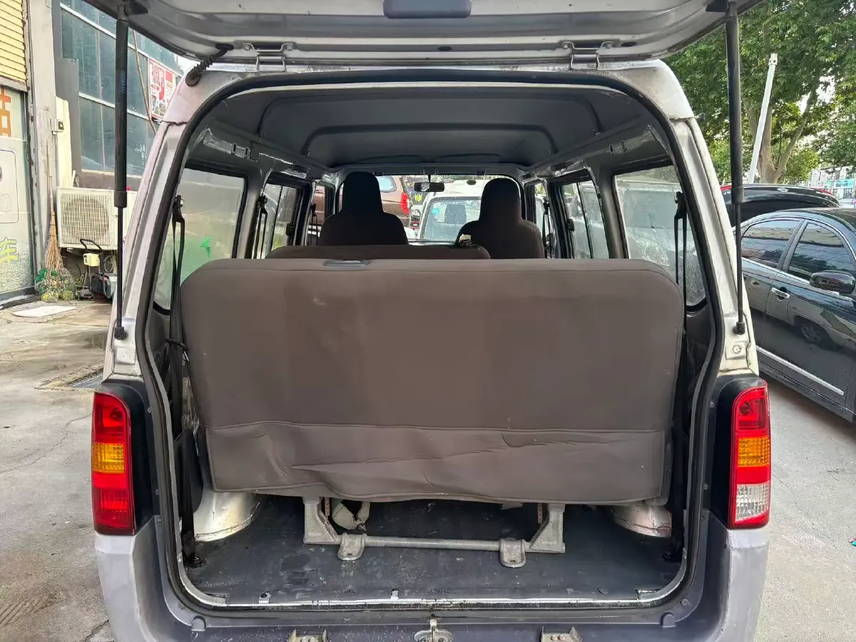 2020 WuLing ZhiGuang 1.2L 76HP L4 5MT,autocango,china used car exporter,china ev exporter,chinese used car exporter,chinese used ev exporter